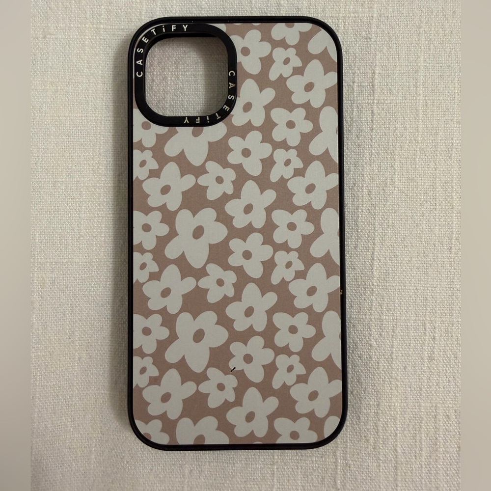 Casetify Daisy Pattern Phone Case - Cream and Brown